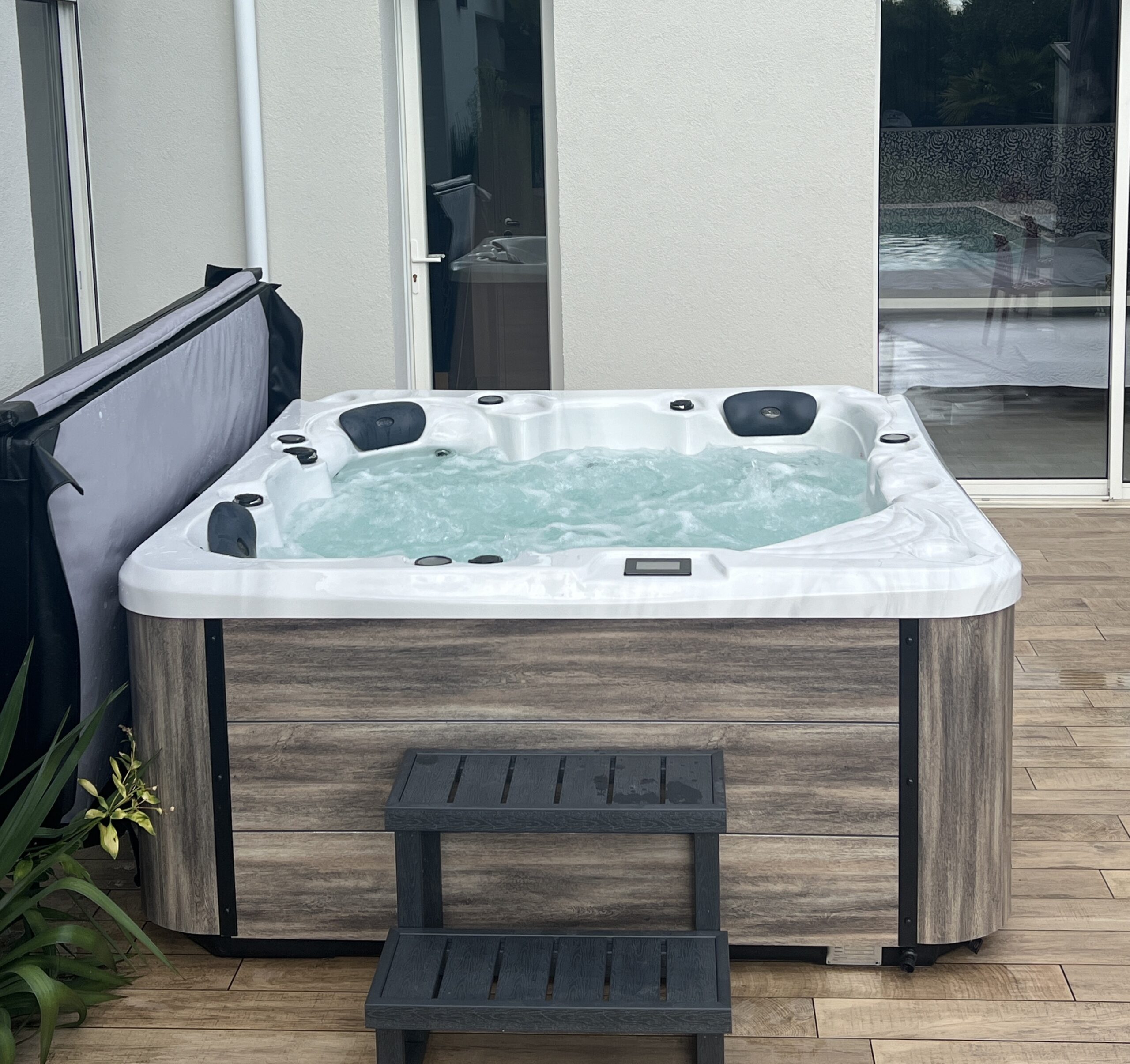 jacuzzi spa chambre hote le mans